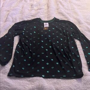 Black and Green Long Sleeve Men's Tee